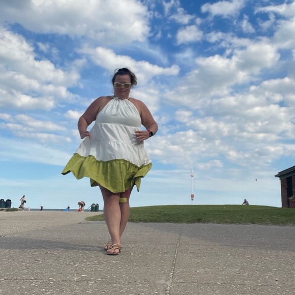 Cute tiered mini. - Picture 10 of 10